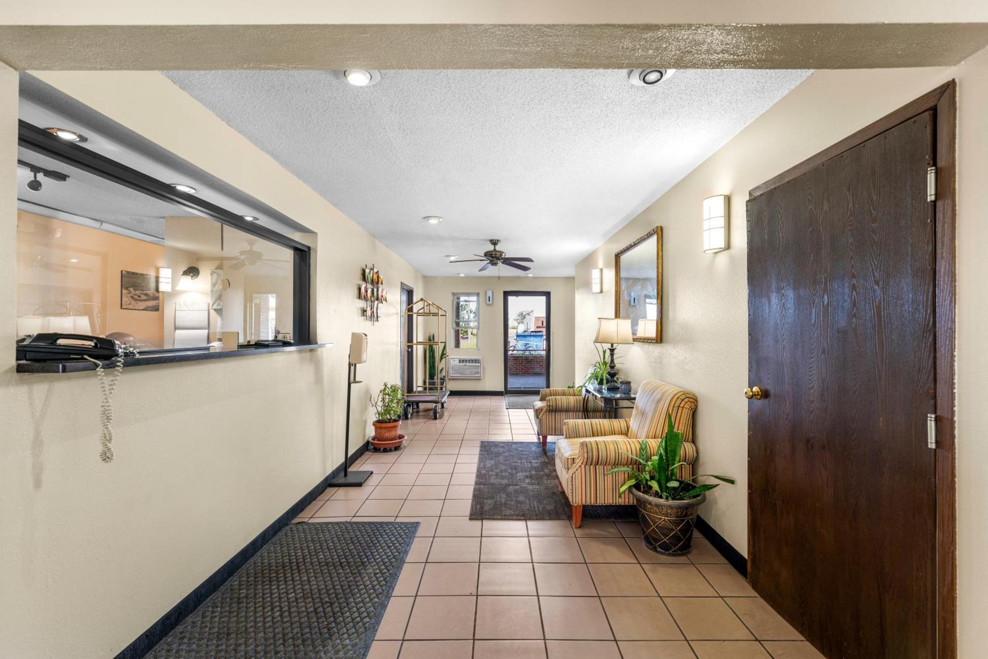 Americas Best Value Inn Декейтер Экстерьер фото