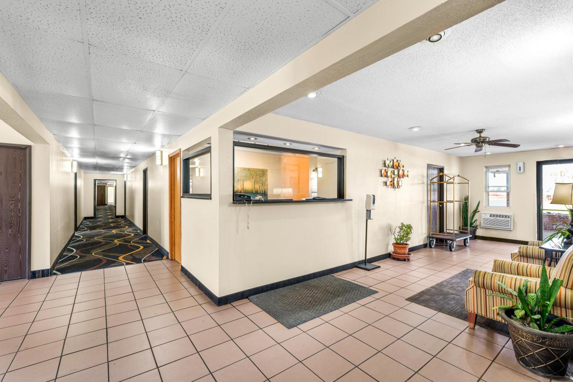 Americas Best Value Inn Декейтер Экстерьер фото